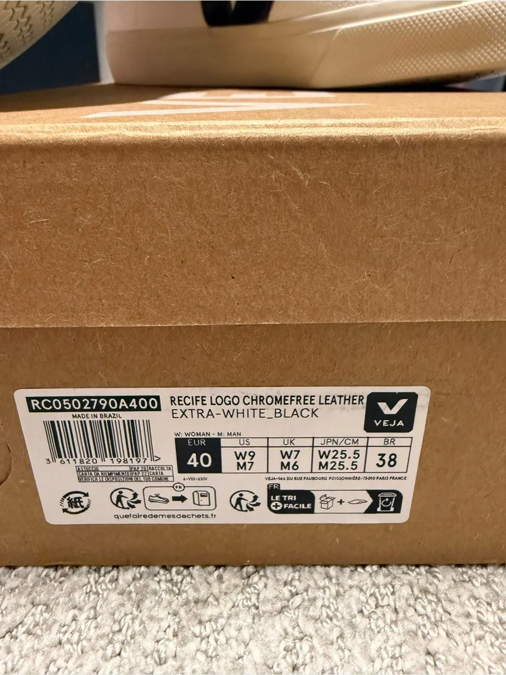 Brand New/Never Worn-Veja Recife Leather Low-Top Sneakers-Womens Size 9